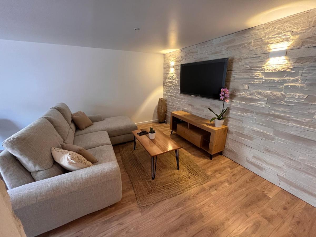 • Bel Appartement - Centre Historique De Puvatya Dış mekan fotoğraf